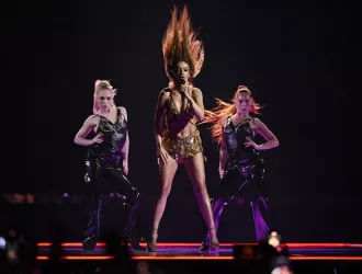 «Fuego» στον Α΄ημιτελικό της Eurovision: Η Ελένη Φουρέιρα ανέβηκε στη σκηνή και «μάγεψε» το Μάλμε- Δείτε βίντεο