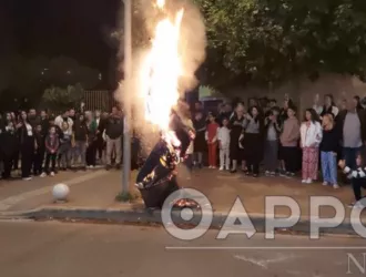 Καλαμάτα: Αναβίωσε και φέτος το κάψιμο του Ιούδα - Δείτε βίντεο