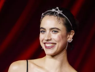 Margaret Qualley: Υπόσχεται μια συναρπαστική σκοτεινή πλοκή στο νέο θρίλερ «Victorian Psycho» 