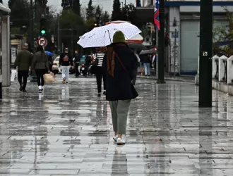 Καιρός σήμερα: Καταιγίδες πιθανόν κατά τόπους ισχυρές