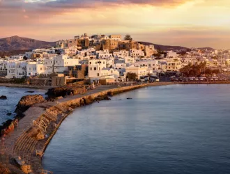 Νάξος: Όσα πρέπει να κάνεις και να γευτείς στο βουνίσιο νησί των Κυκλάδων