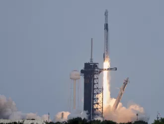 SpaceX: Εκτοξεύτηκε το διαστημόπλοιο με τους 4 αστροναύτες για τον ISS - Δείτε βίντεο