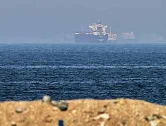 Στενό του Ορμούζ: Μικρή αύξηση στις διελεύσεις το Σαββατοκύριακο, παραμένουν σε μονοψήφιο αριθμό