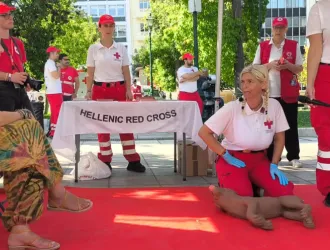 Παγκόσμια Ημέρα Σκύλου: Τι κάνουμε σε περίπτωση κινδύνου - Μαθήματα πρώτων βοηθειών στο Σύνταγμα (Δείτε βίντεο)