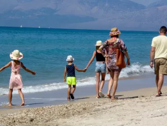 «Τουρισμός για Όλους 2026-2027»: Πάνω από 1,15 εκατ. αιτήσεις – Πότε αναμένεται η κλήρωση