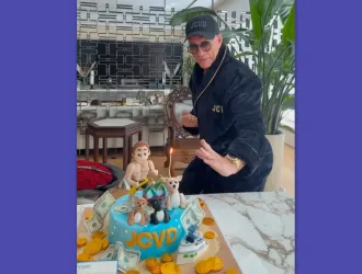 Jean-Claude Van Damme: Όταν είσαι ο Van Damme, δεν φυσάς τα κεράκια σου. Τα εξουδετερώνεις!