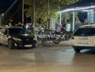 Κινηματογραφική καταδίωξη ΙΧ που μετέφερε μετανάστες στο κέντρο της Θεσσαλονίκης  – Διέφυγε ο οδηγός - Δείτε βίντεο