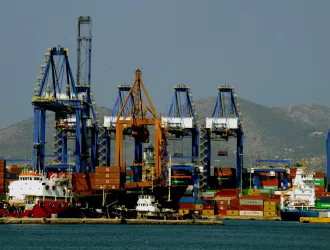 Πειραιάς: Καθυστερήσεις έως 8,5 ώρες στις πλοηγήσεις αναφέρει η Διεθνής Ναυτιλιακή Ένωση