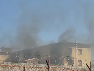 Φωτιά στις φυλακές Κορυδαλλού: Κρατούμενοι έκαψαν στρώματα – Υπό έλεγχο η κατάσταση