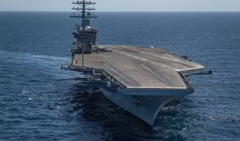 Μέση Ανατολή: Αναπτύσσεται ο αμερικανικός στόλος - Το «πλοίο φάντασμα» 