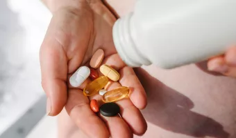 Βιταμίνη D: Γιατί είναι απαραίτητη για την καλή υγεία- Τα σημάδια έλλειψής της