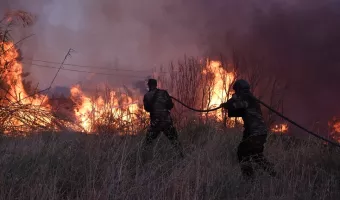 Ρεπορτάζ ΣΚΑΪ: Η μεγάλη φωτιά στην Αττική ξεκίνησε σχεδόν ταυτόχρονα από 2 σημεία - Τα σενάρια που εξετάζονται