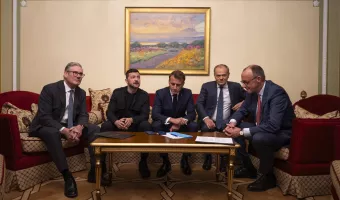 Μακρόν προς Πούτιν: Η πρόταση για διαπραγματεύσεις είναι μια πρώτη κίνηση, αλλά δεν αρκεί