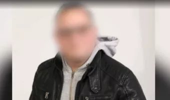 Μητροκτόνος 
