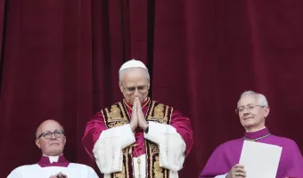 Ρώμη: Ο Καρδινάλιος Ρόμπερτ Φράνσις Πρέβοστ, Πάπας Λέων XIV