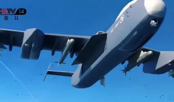 Έτοιμο για δοκιμές το κινεζικό αεροσκάφος που μπορεί να εξαπολύσει 100 drones – Δείτε βίντεο Έτοιμο για δοκιμές το μητρικό σκάφος που μπορεί να εξαπολύσει 100 drones – Δείτε βίντεο