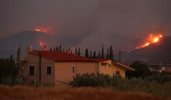 Φωτιά στην Κερατέα