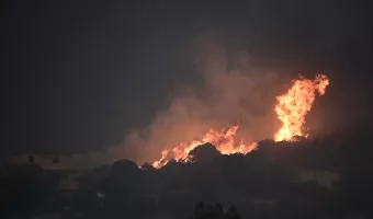 Αρχαία Ολυμπία: Eκκενώνεται η Ηρακλειά- Προς τα πρώτα σπίτια η φωτιά
