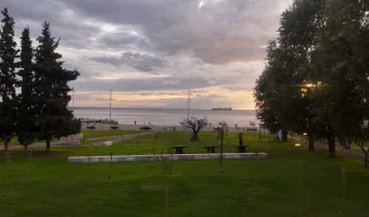 Παραλία Θεσσαλονίκης: Ομορφες εικόνες με αρκετά προβλήματα συντήρησης