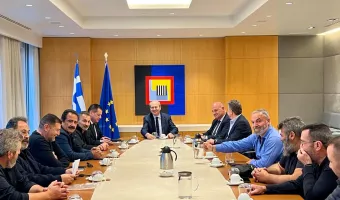 συνάντηση αγροτών με κυβέρνηση