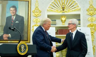 Ο Τραμπ και ο Κουκ