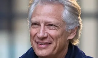 Ντομινίκ ντε Βιλεπέν: Οι ΗΠΑ βρίσκονται στα χέρια εντελώς ανεύθυνων ανθρώπων