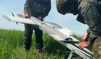 Στρατιώτες με drone πεδίου