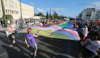 Athens Pride: Μεγάλη συμμετοχή, ολοήμερες εκδηλώσεις και παρέλαση στο Σύνταγμα