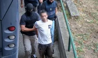 25χρονος 