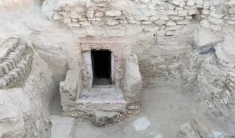 τάφος