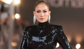 J Lo χτένισμα