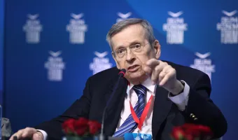 Μάνος