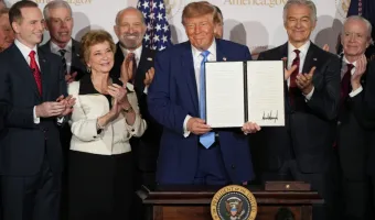 Τραμπ: «Το America.gov φέρνει την Τεχνητή Νοημοσύνη στις υπηρεσίες του αμερικανικού Δημοσίου» 