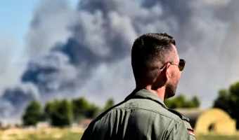 Συντριβή Phantom στην Τανάγρα: Διακόπτει το πρόγραμμά στη ΔΕΘ ο Νίκος Δένδιας