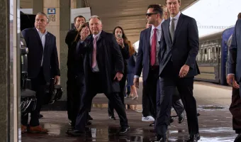 Γουίτκοφ και Κούσνερ