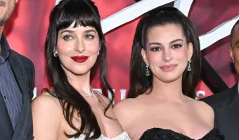 Anne Hathaway και Dakota Johnson
