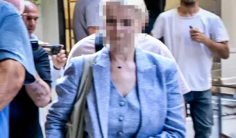 Γιατρός 