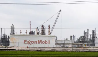  ExxonMobil: Άλμα 4,5 δισ. δολαρίων στα κέρδη διύλισης λόγω του πολέμου