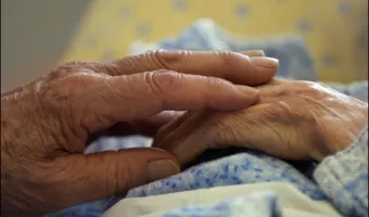 Αλτσχάιμερ: Το μοτίβο που προβλέπει πότε θα εκδηλωθεί