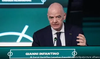 FIFA Ινφαντίνο αντεπίθεση