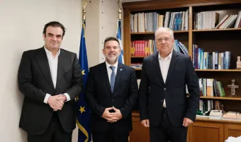 Πιερρακάκης-Θεοδωρικάκος: «Δικαίωμα στη Λήθη» για επιζώντες με καρκίνο
