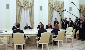 Πούτιν με Γουίτκοφ και Κούσνερ