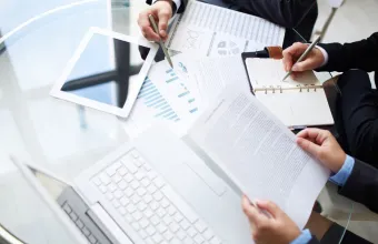 Η δυνατότητα απαλλαγής ενός επιχειρηματία από τα χρέη