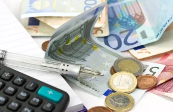 Πότε τα «μπλοκάκια» φορολογούνται ως μισθωτοί