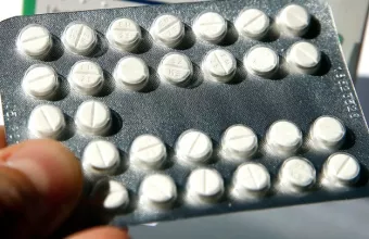 Pfizer-Paxlovid: Eίναι η ριτοναβίρη «κλειδί» για θεραπεία του κορωνοϊόυ- Τα δεδομένα που μελετά ο ΕΜΑ