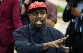 Ο Kanye West θα αγοράσει την Parler, το μέσο δικτύωσης για την «ελευθερία του λόγου» 