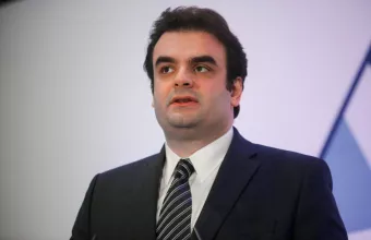 Πιερρακάκης στον ΣΚΑΪ 100,3: Πάνω από 100.000 στην άυλη συνταγογράφηση