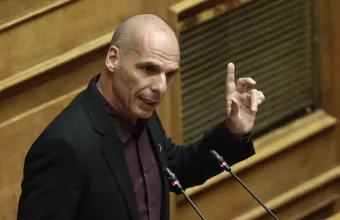Βαρουφάκης: Η κυβέρνηση δεν πρόκειται να πετύχει τίποτα με το αναπτυξιακό νομοσχέδιο