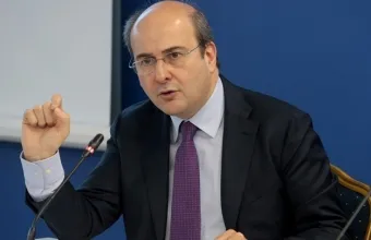 Χατζηδάκης: Ως το τέλος του Οκτωβρίου το νομοσχέδιο για ΔΕΗ-ΔΕΠΑ