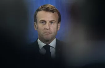 Γαλλία: «Φλερτάρει» ο Μακρόν με την άκρα δεξιά;